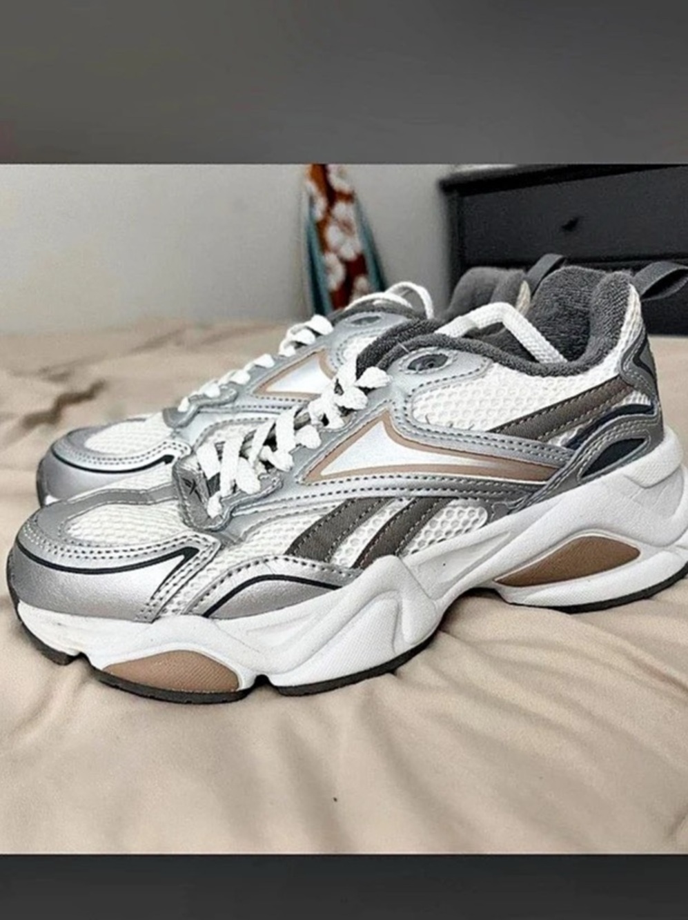 REEBOK CHUNKY Sneakers White & Gray US 8